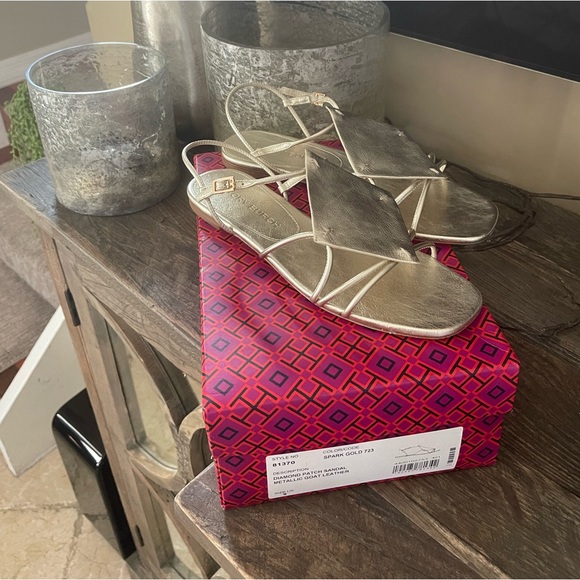 Tory Burch Women's size 9 Gold Diamond Patch ankle strap Sandal NIB NEW - Picture 4 of 10